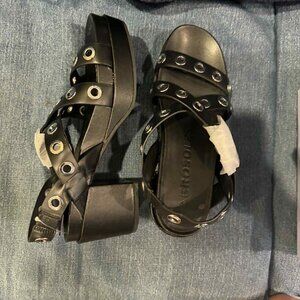 Aerosoles Cleveland heels